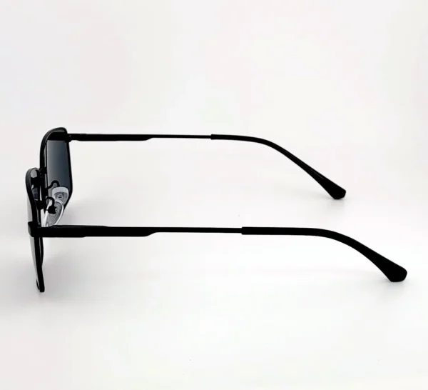 H30777bad00044b249769fc1962be2082T.webp Soho Studio Square Sunglasses