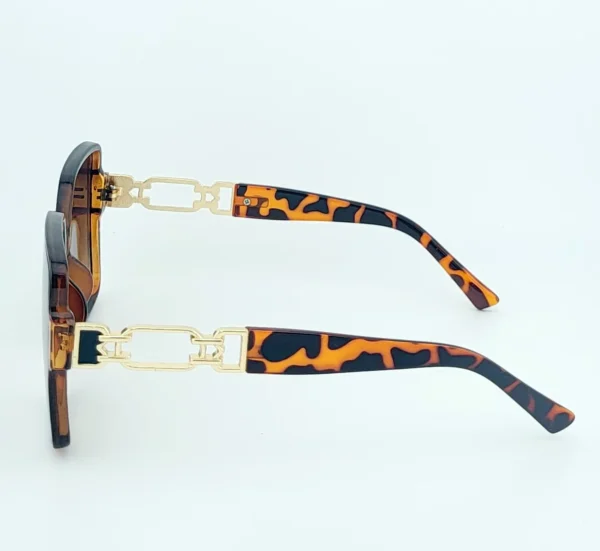 Atelier Avenue Oversized Square Sunglasses